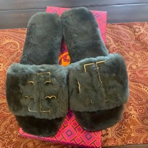 Tory Burch Jeweled Shearling Slide - Military green  ,size7, BNIB,MSRP$298